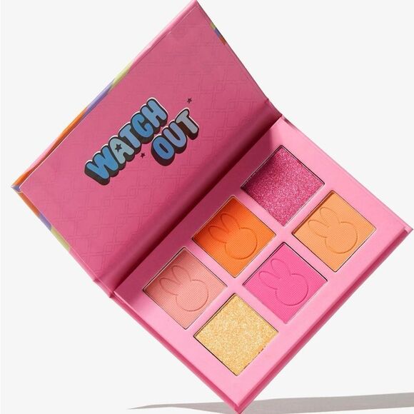 NIB Blossom Eyeshadow Palette - Picture 14 of 15